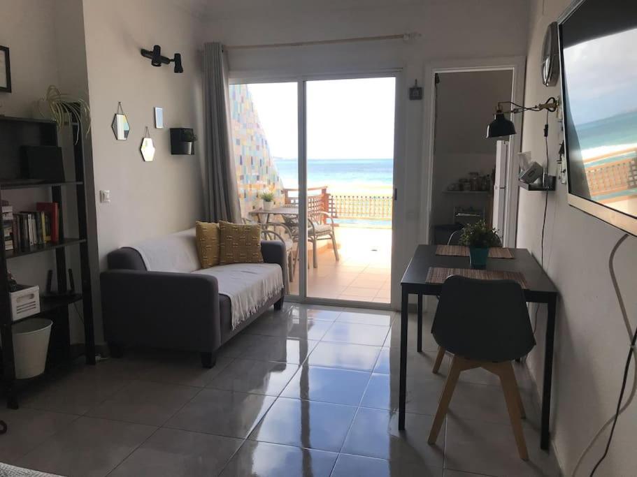 Sunrise-Sunset Amazing Seaviews Las Canteras Beach Apartment Лас Палмас де Гран Канария Екстериор снимка